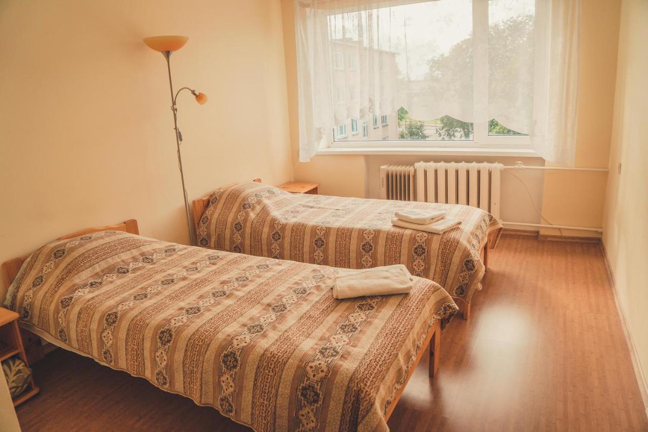 Hostel Nele Johvi Bagian luar foto
