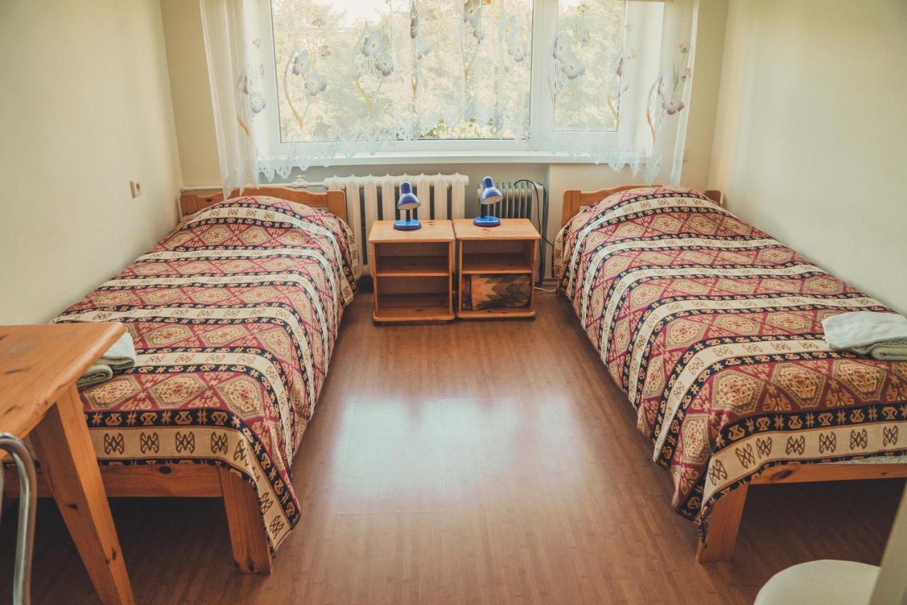 Hostel Nele Johvi Bagian luar foto